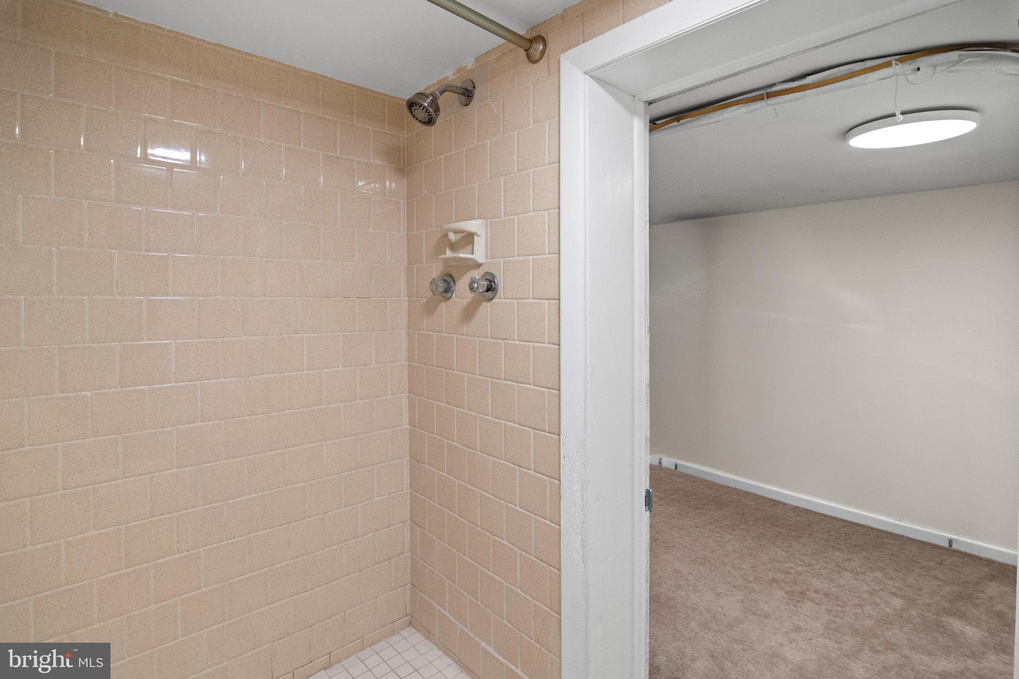 505 South Lehigh Street Baltimore, MD 21224 - Photo 9 of 35