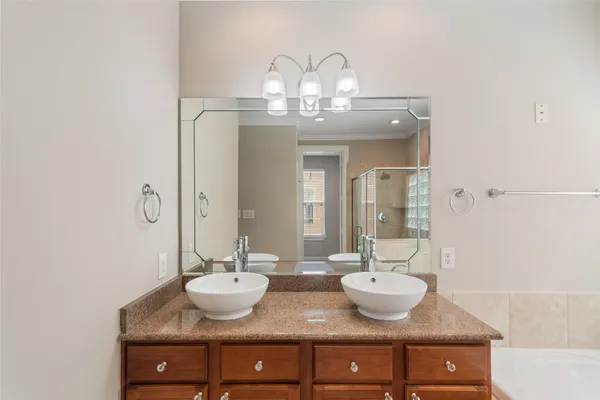 $3,500 | 1510 Birdsall Street, Houston, TX 77007