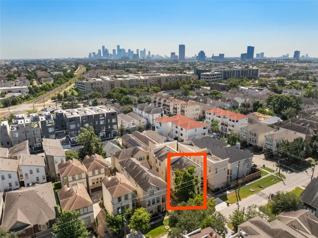 $3,500 | 1510 Birdsall Street, Houston, TX 77007