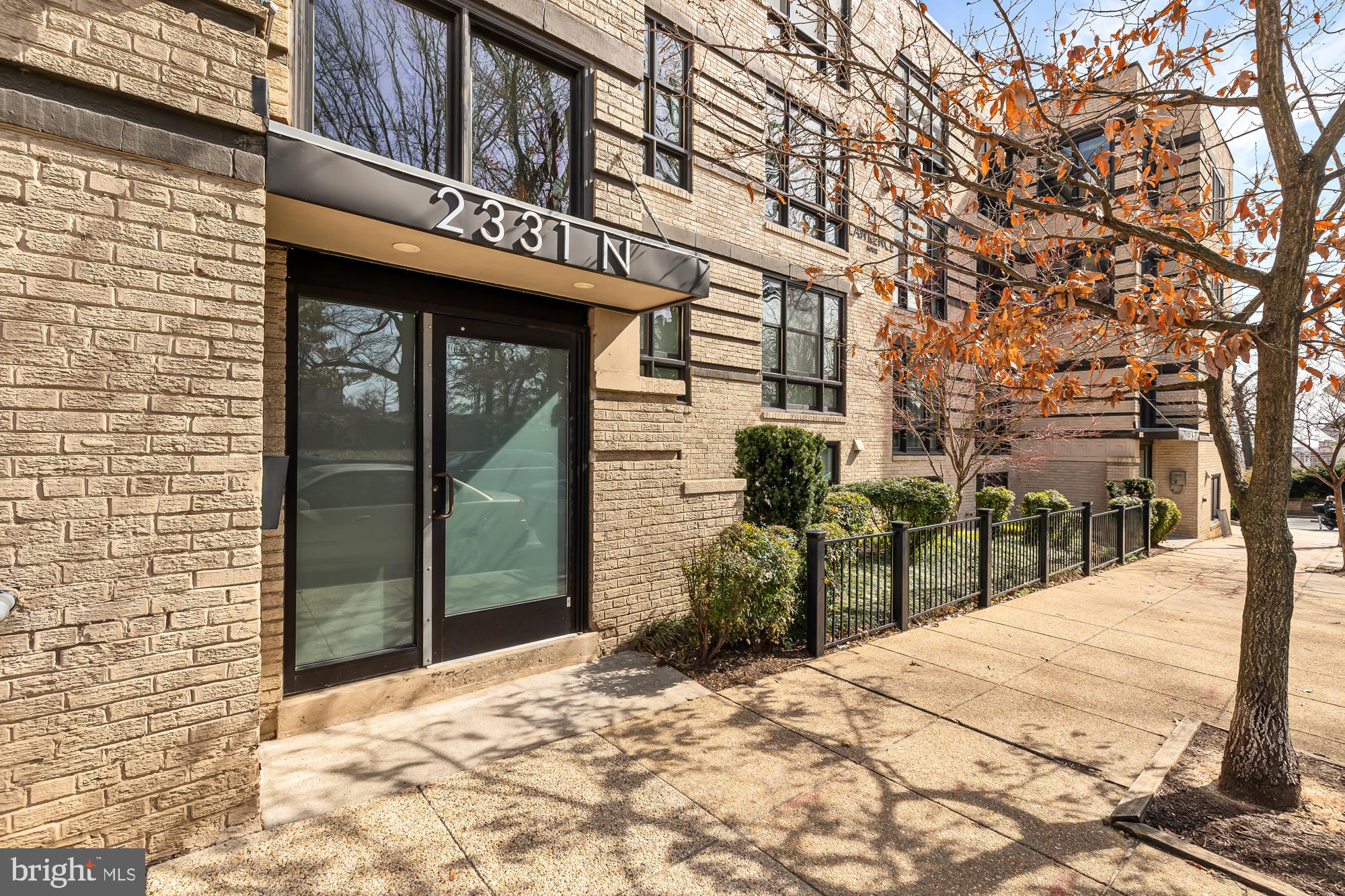 2331 15th Street Northwest, Unit 305N Washington, DC 20009 - Photo 4 of 39