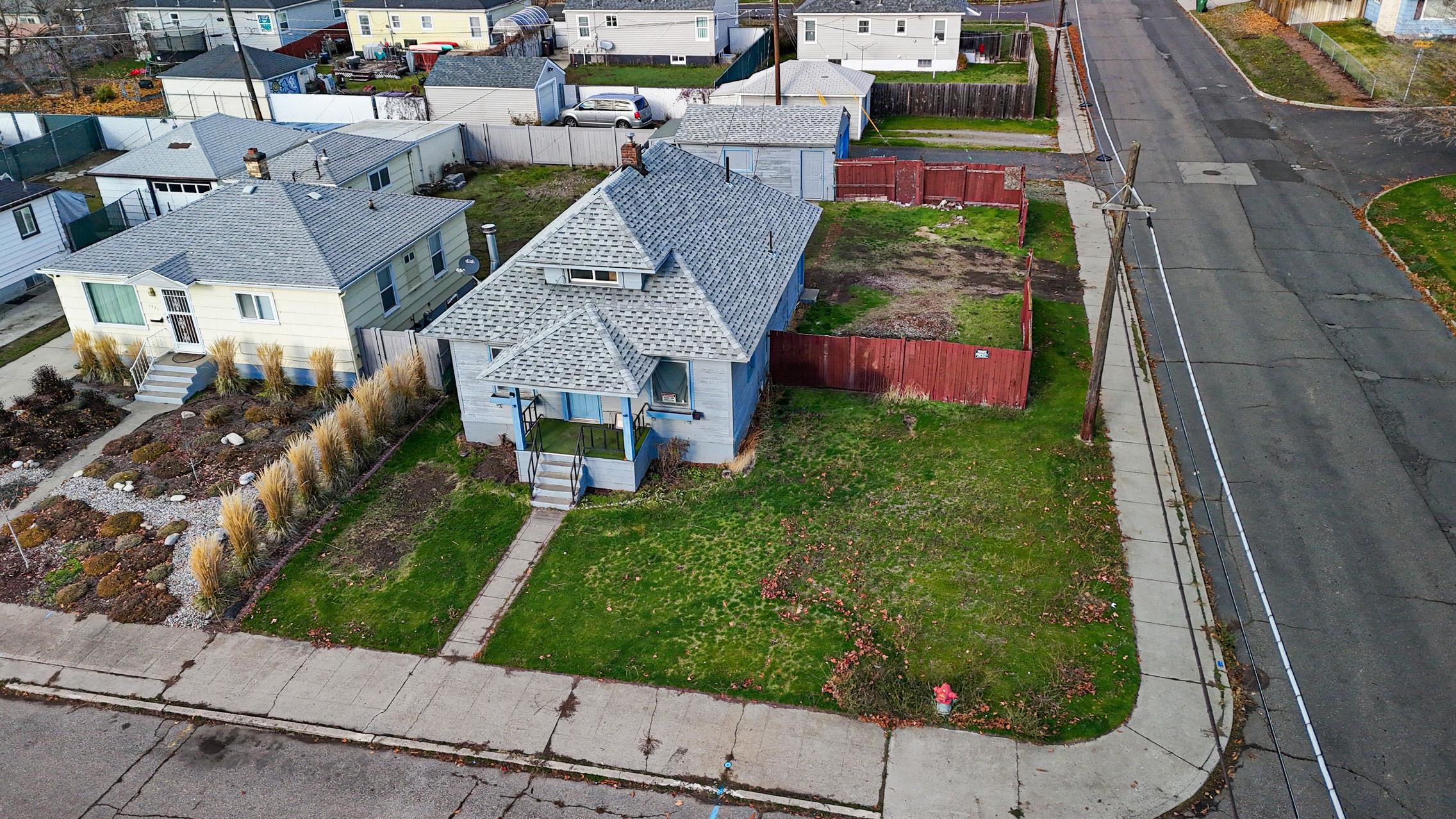 1329 East Gordon Avenue Spokane, WA 99207 - Photo 13 of 16