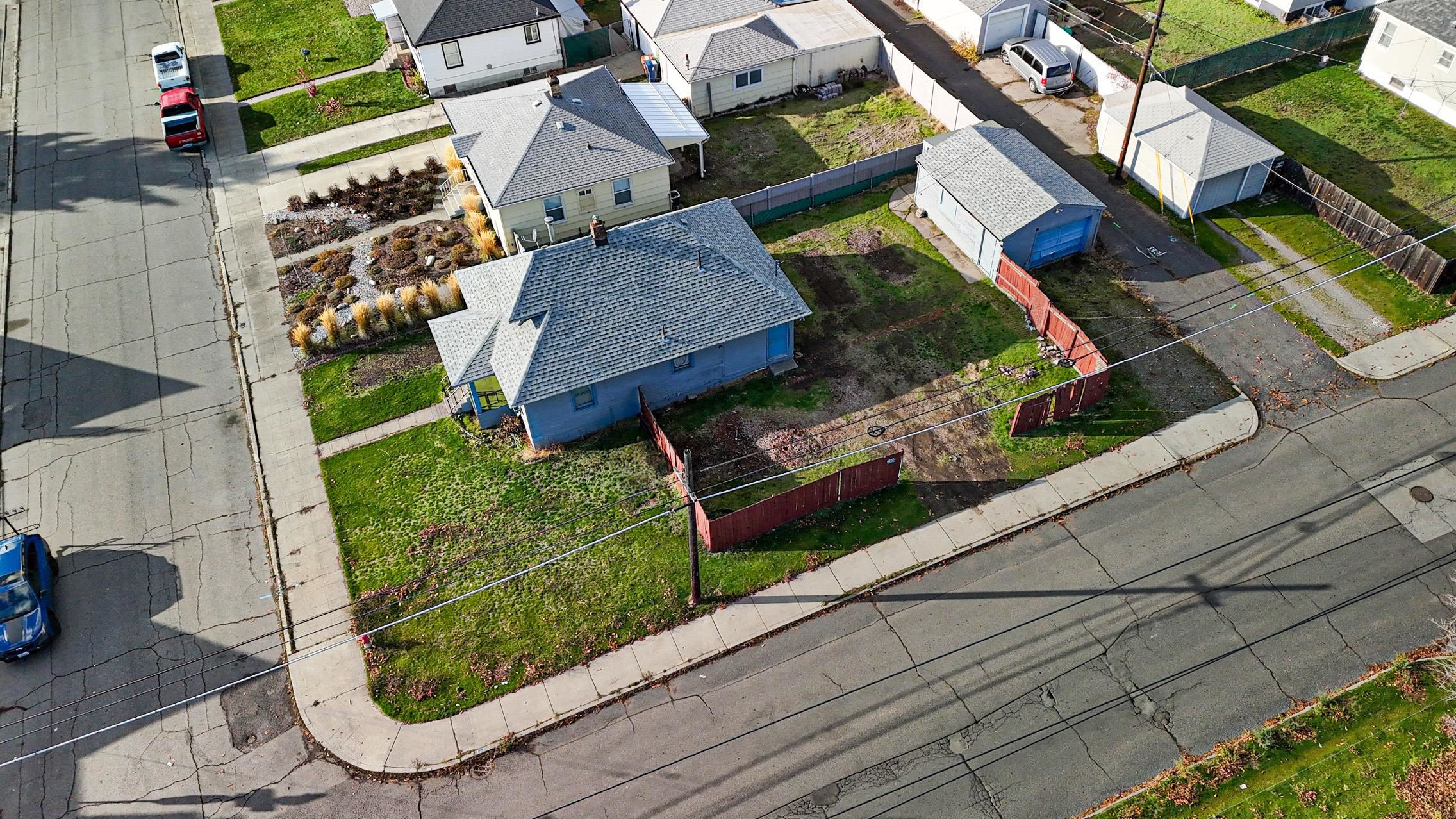 1329 East Gordon Avenue Spokane, WA 99207 - Photo 14 of 16