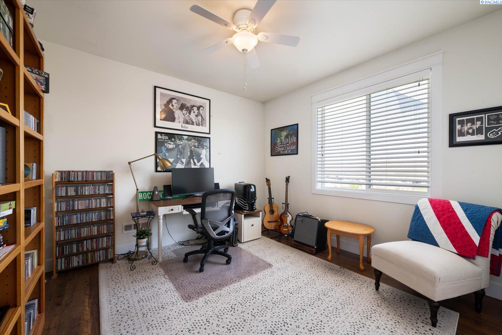 83204 Sagebrush Road Kennewick, WA 99338 - Photo 26 of 41 Gallery Image 26