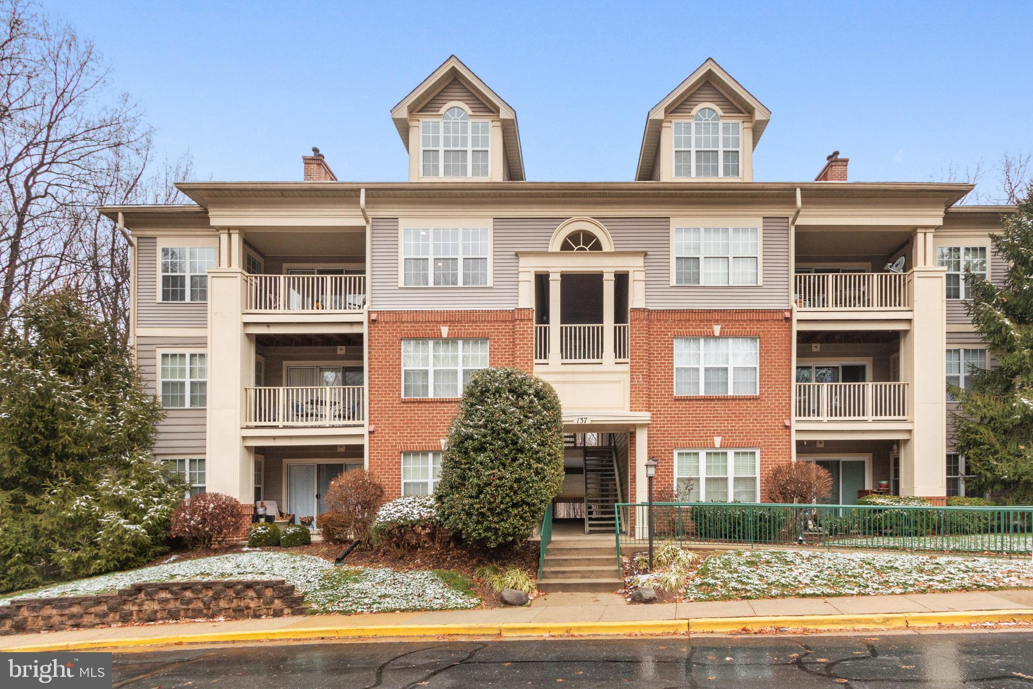 137 Timberbrook Lane, Unit 303 Gaithersburg, MD 20878 - Photo 1 of 30