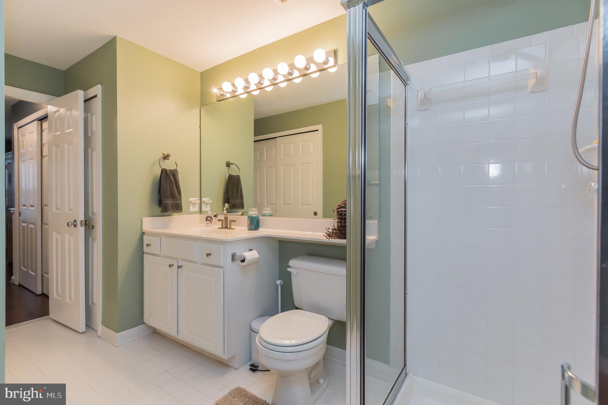 137 Timberbrook Lane, Unit 303 Gaithersburg, MD 20878 - Photo 21 of 30