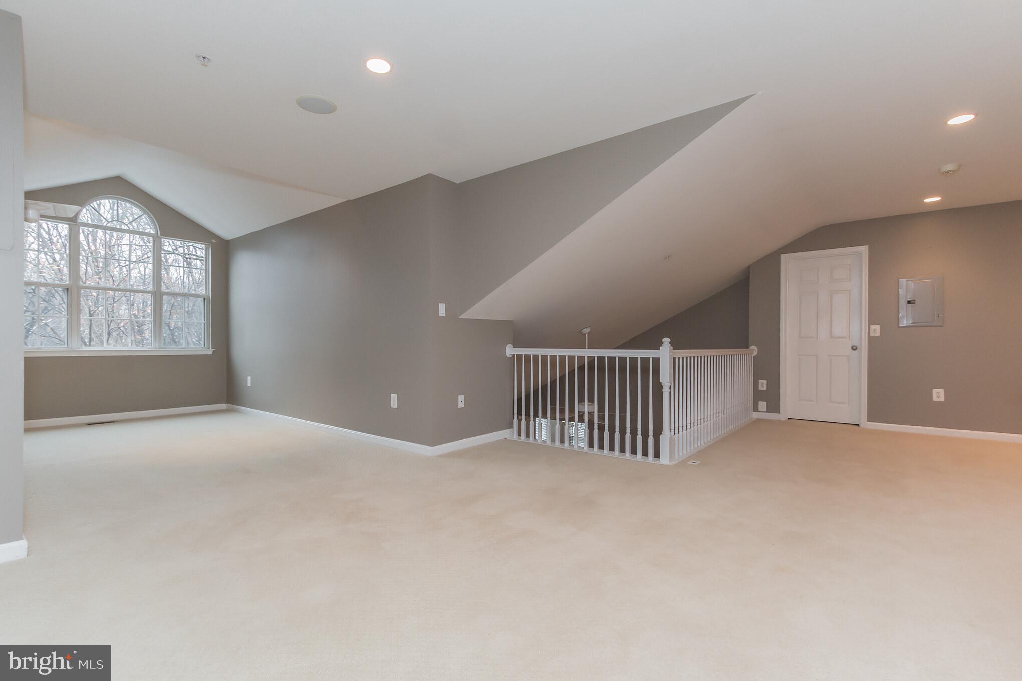 137 Timberbrook Lane, Unit 303 Gaithersburg, MD 20878 - Photo 26 of 30