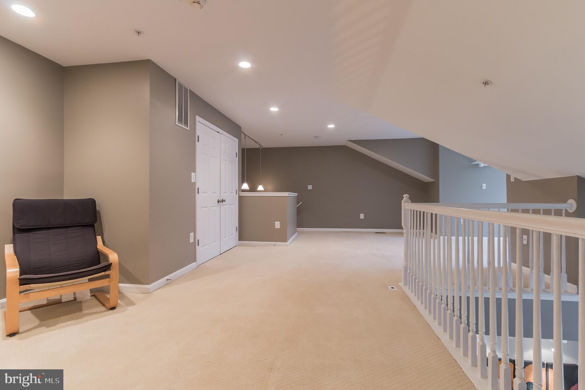 137 Timberbrook Lane, Unit 303 Gaithersburg, MD 20878 - Photo 28 of 30