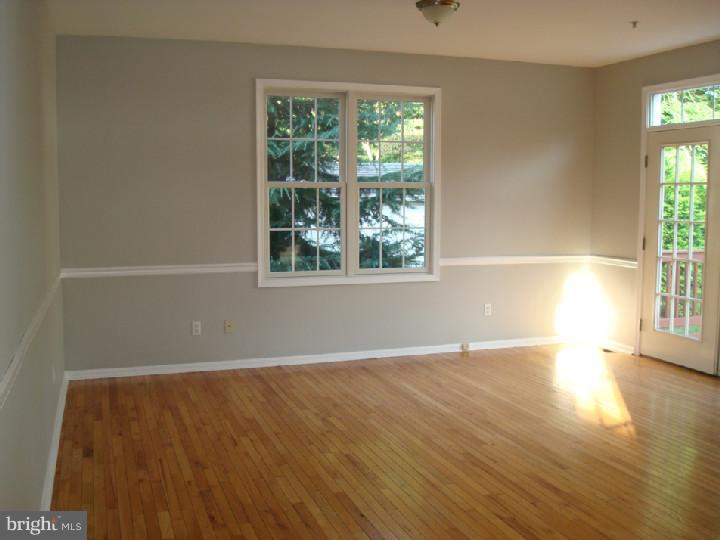 254 Orchard Road Springfield, PA 19064 - Photo 4 of 7 Kitchen