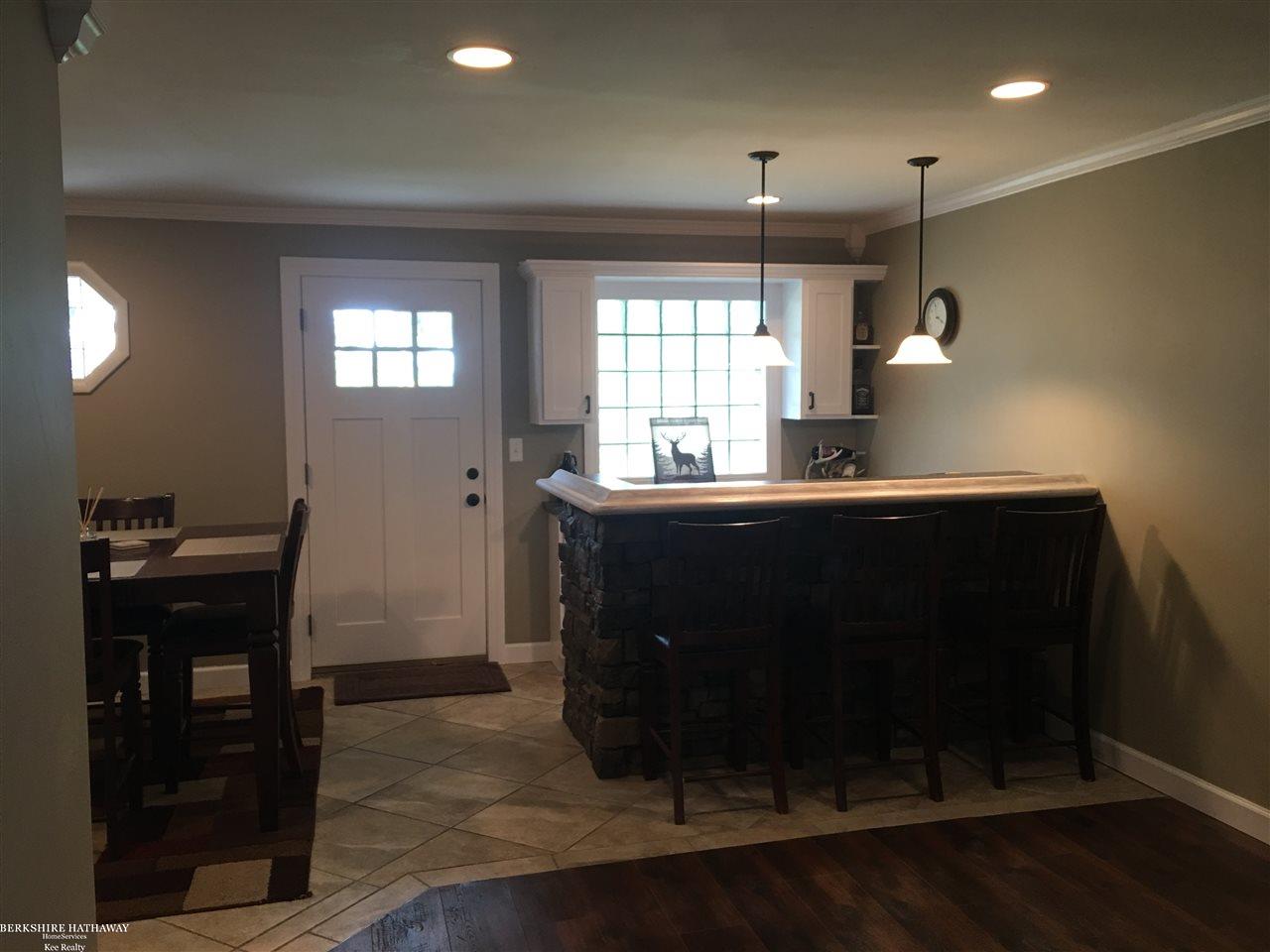 72695 Van Dyke Romeo, MI 48065 - Photo 3 of 79 31350328-2.JPG