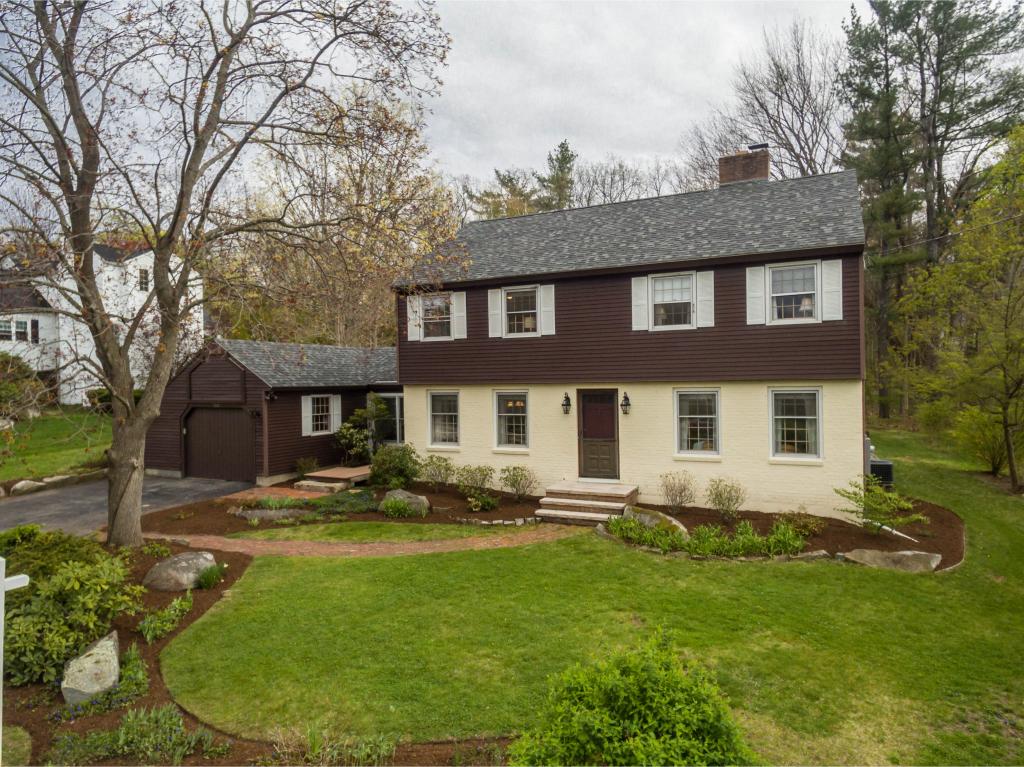 283 Ridge Road Manchester, NH 03104 - Photo 1 of 31