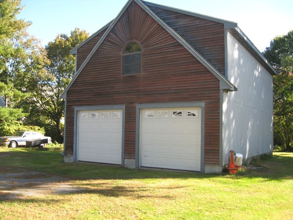 48 Middle Road Acushnet, MA 02743 - Photo 3 of 8 Gallery Image 3
