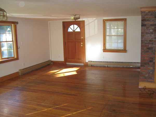 48 Middle Road Acushnet, MA 02743 - Photo 4 of 8 Gallery Image 4