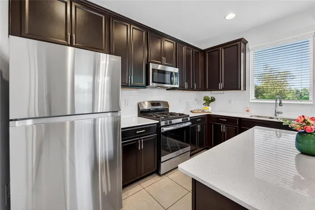 a view of empty room with window
