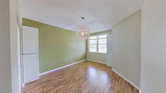 a view of empty room with window