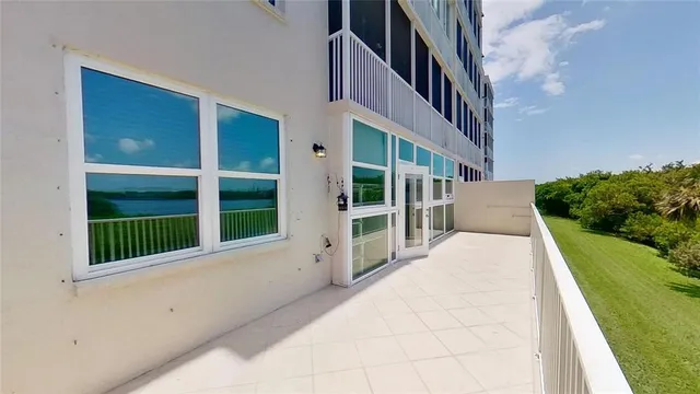 $2,799 | 6495 Shoreline Drive, Unit 8104, St. Petersburg, FL 33708
