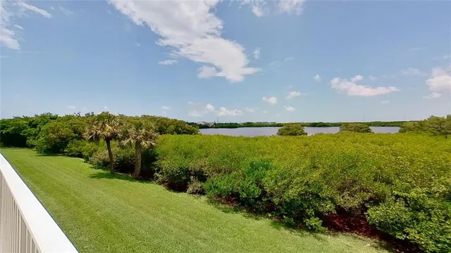 $2,799 | 6495 Shoreline Drive, Unit 8104, St. Petersburg, FL 33708