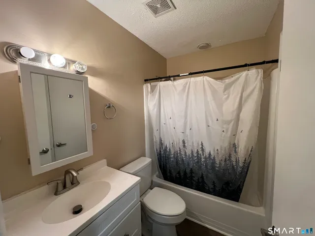 $1,900 | 1423 Quinnipiac Avenue, Unit 812, New Haven, CT 06513