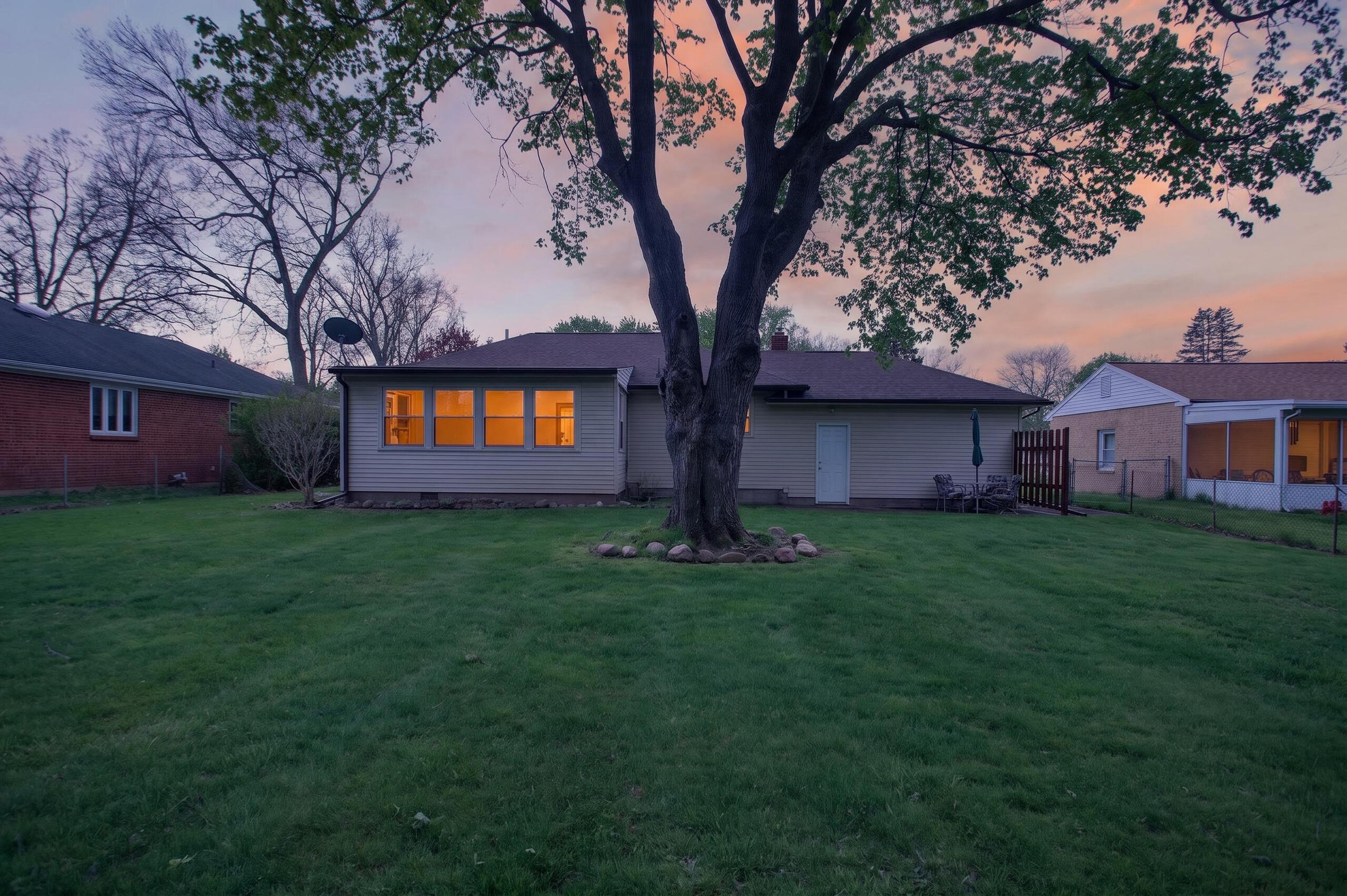 1249 Levant Street Jackson, MI 49203 - Photo 8 of 46 0N0A1825_twilight