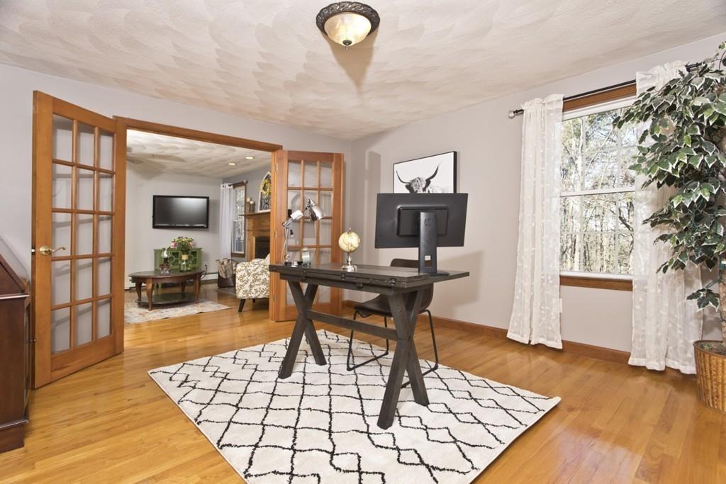 14 Kenneth Road Reading, MA 01867 - Photo 8 of 34 Gallery Image 8
