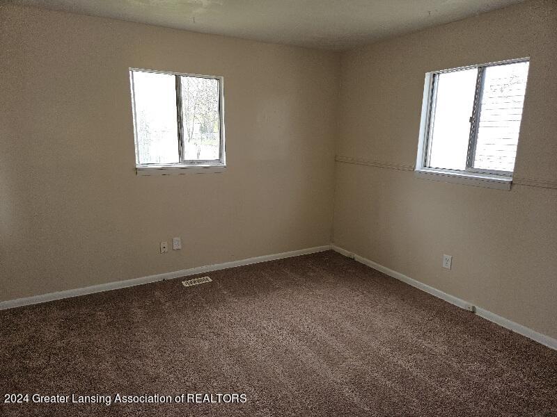 3728 North Aurelius Road Lansing, MI 48910 - Photo 14 of 17 20240426_145112