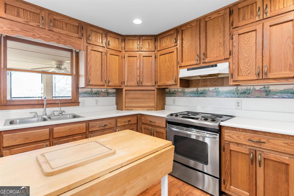 1070 Carpenter Lane Buckhead, GA 30625 - Photo 13 of 43