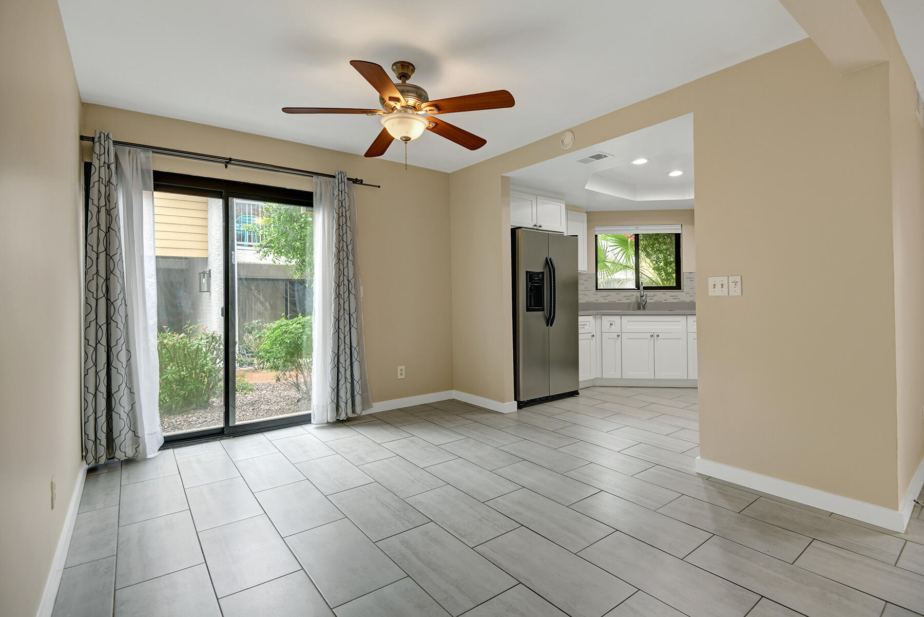 3155 Ramon Road, Unit 711 Palm Springs, CA 92264 - Photo 6 of 21 DINING SPACE CONTINUED.jpg mls