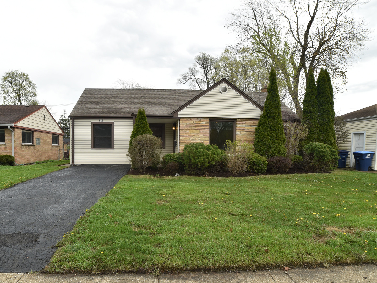 813 South Wolf Road Des Plaines, IL 60016 - Photo 1 of 44 Gallery Image 1