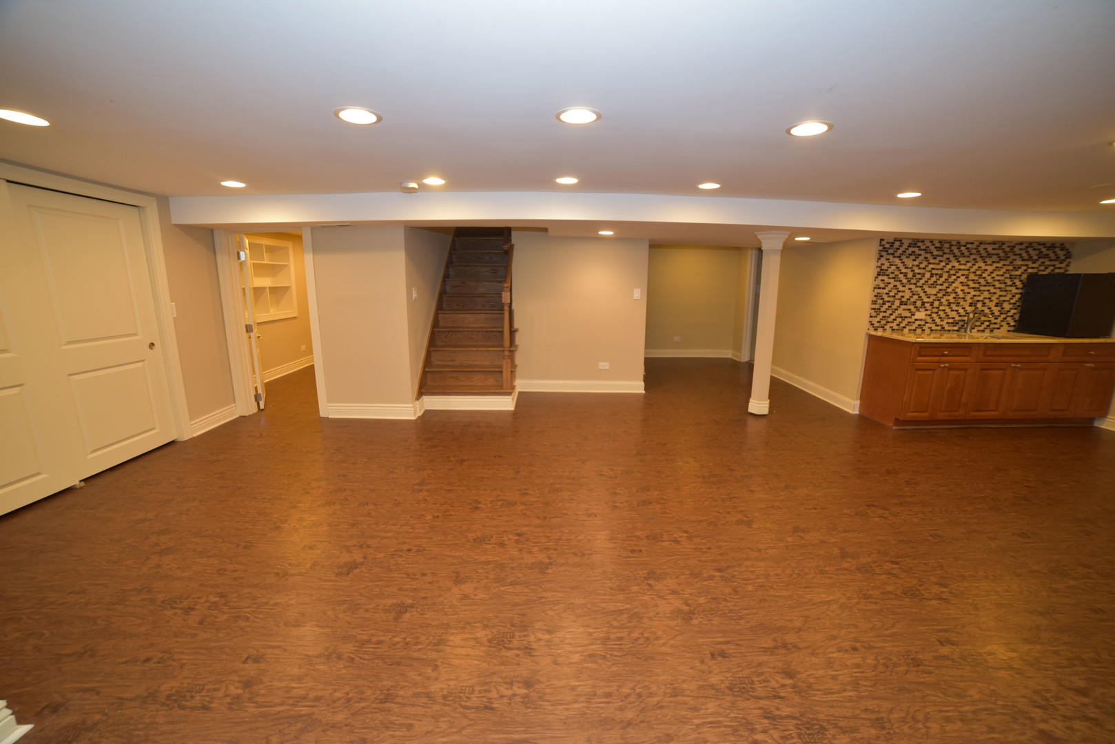 813 South Wolf Road Des Plaines, IL 60016 - Photo 35 of 44 Gallery Image 35