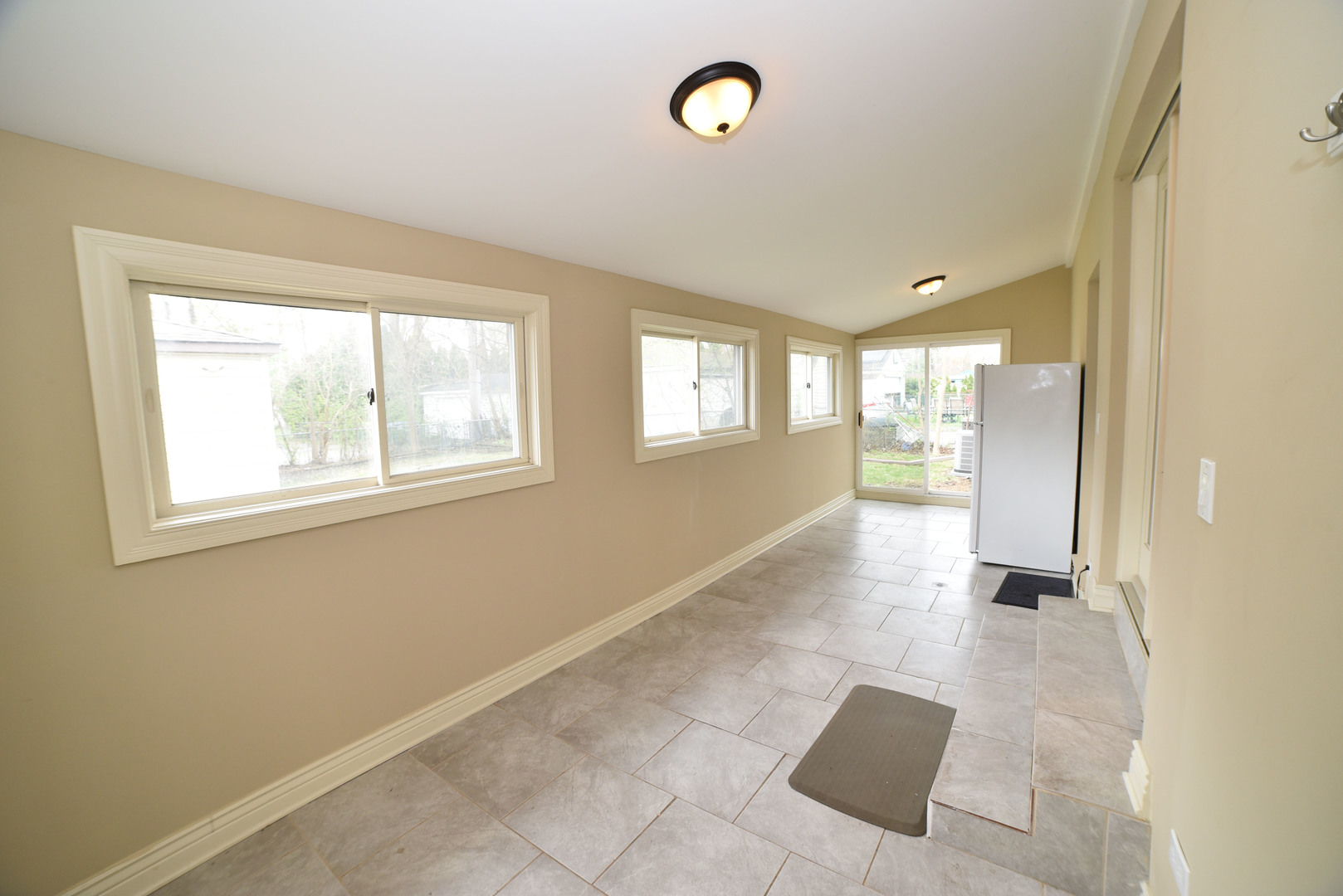 813 South Wolf Road Des Plaines, IL 60016 - Photo 38 of 44 Gallery Image 38
