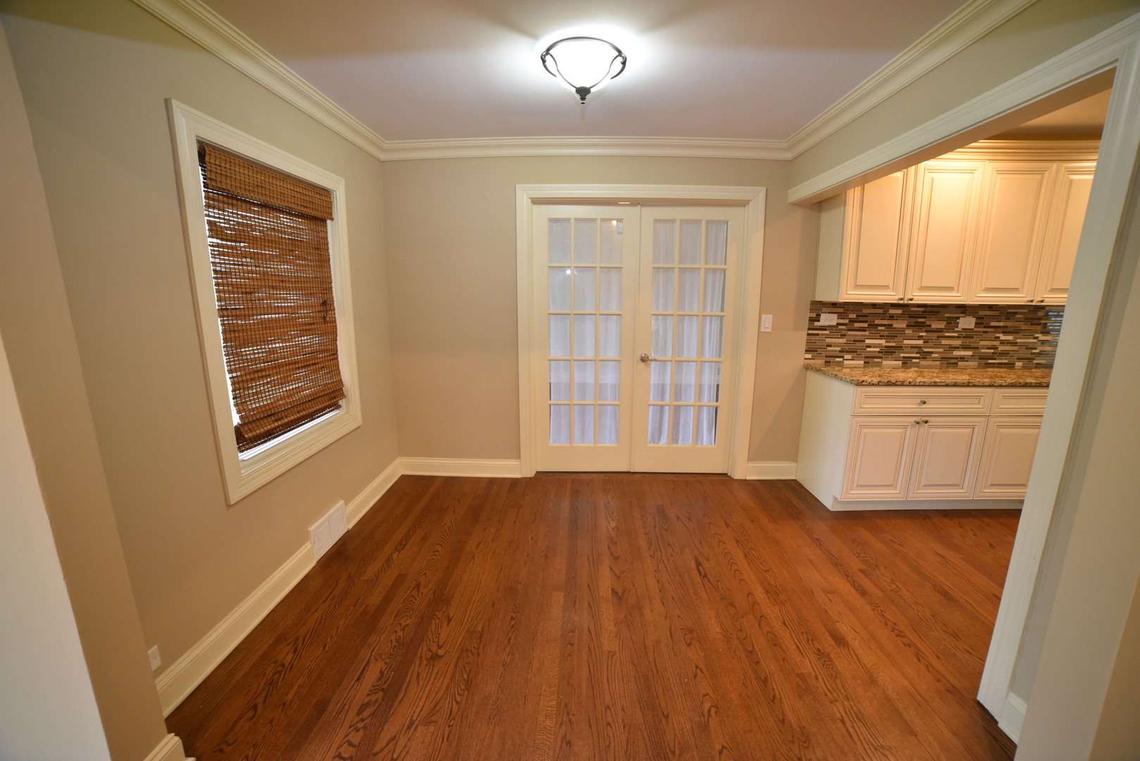 813 South Wolf Road Des Plaines, IL 60016 - Photo 9 of 44 Gallery Image 9