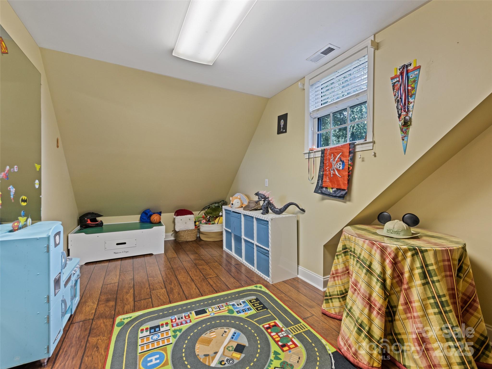 40 Panda Trail Waynesville, NC 28785 - Photo 38 of 47 a room with furniture and a table