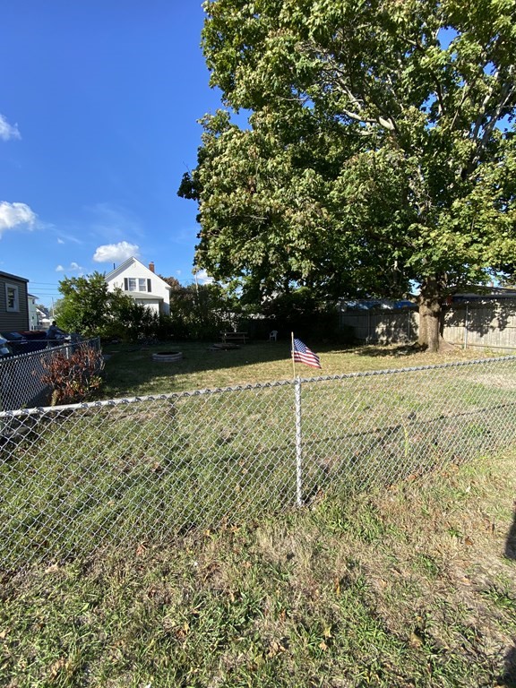 42 Alpine Avenue Fairhaven, MA 02719 - Photo 2 of 26