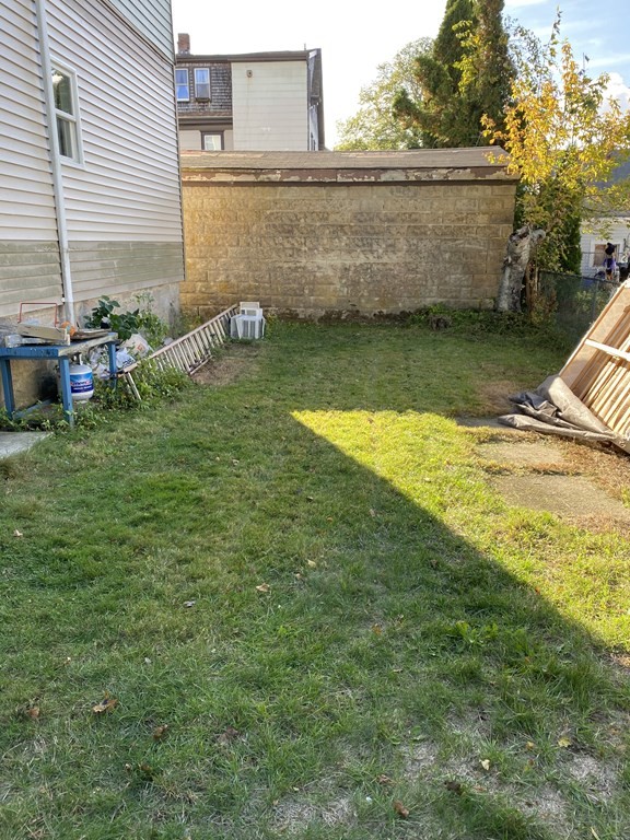 42 Alpine Avenue Fairhaven, MA 02719 - Photo 3 of 26