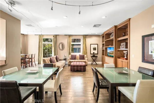 $1,058,000 | 2250 Watermarke Place, Irvine, CA 92612
