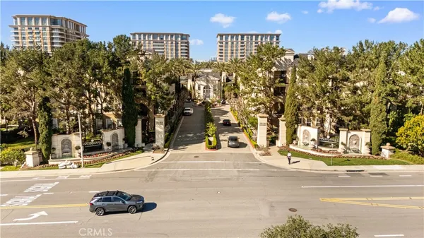 $1,058,000 | 2250 Watermarke Place, Irvine, CA 92612