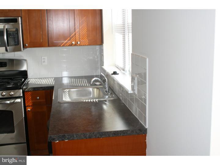 7342 Brookhaven Road Philadelphia, PA 19151 - Photo 14 of 24 Kitchen