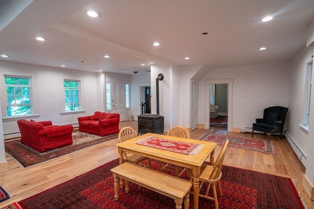 237 Meadow Street Amherst, MA 01002 - Photo 13 of 36 Gallery Image 13
