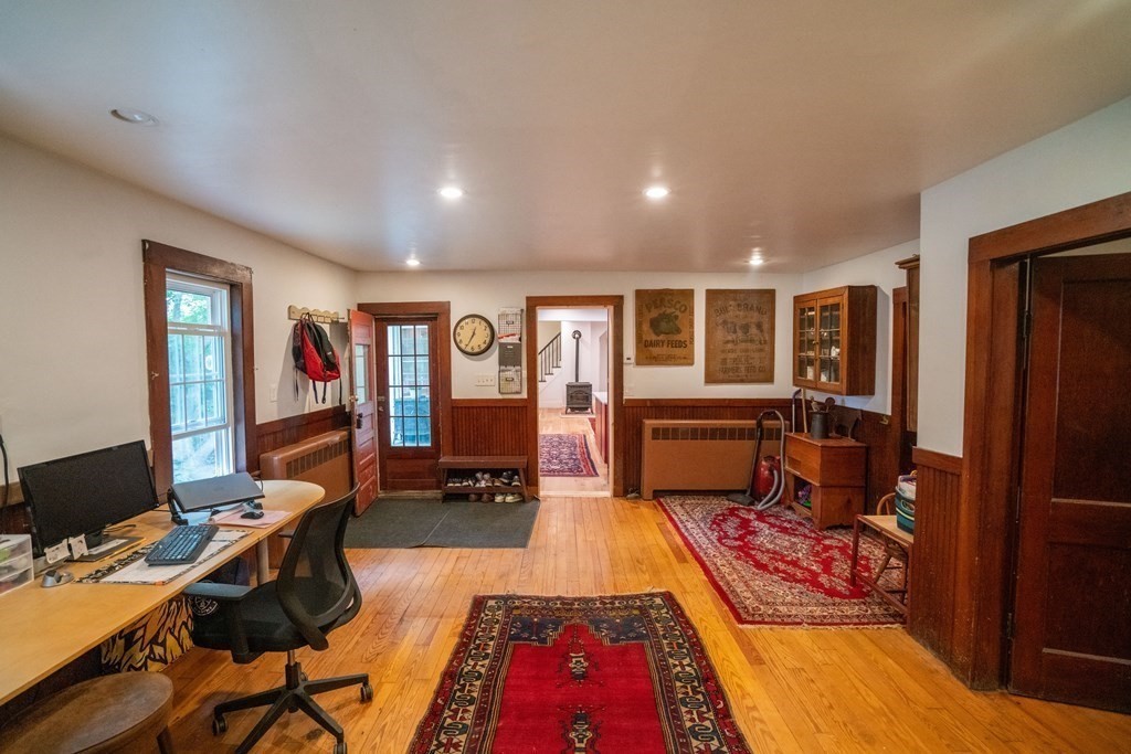 237 Meadow Street Amherst, MA 01002 - Photo 18 of 36 Gallery Image 18