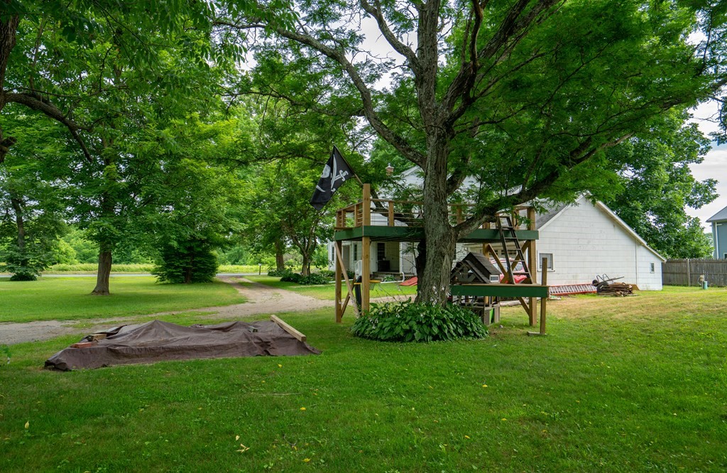 237 Meadow Street Amherst, MA 01002 - Photo 35 of 36 Gallery Image 35