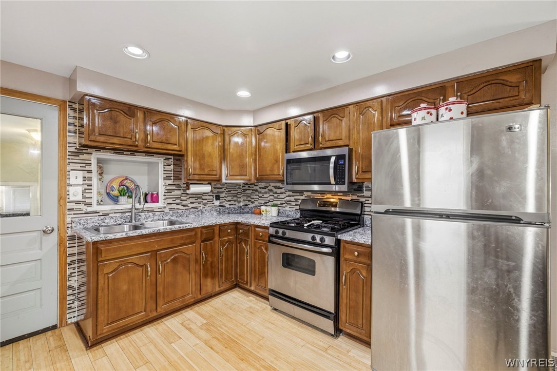 183 Rosedale Boulevard Amherst, NY 14226 - Photo 20 of 45