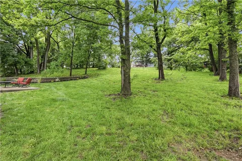 $350,000 | 6709 Northwest Eastside Drive, Kansas City, MO 64152