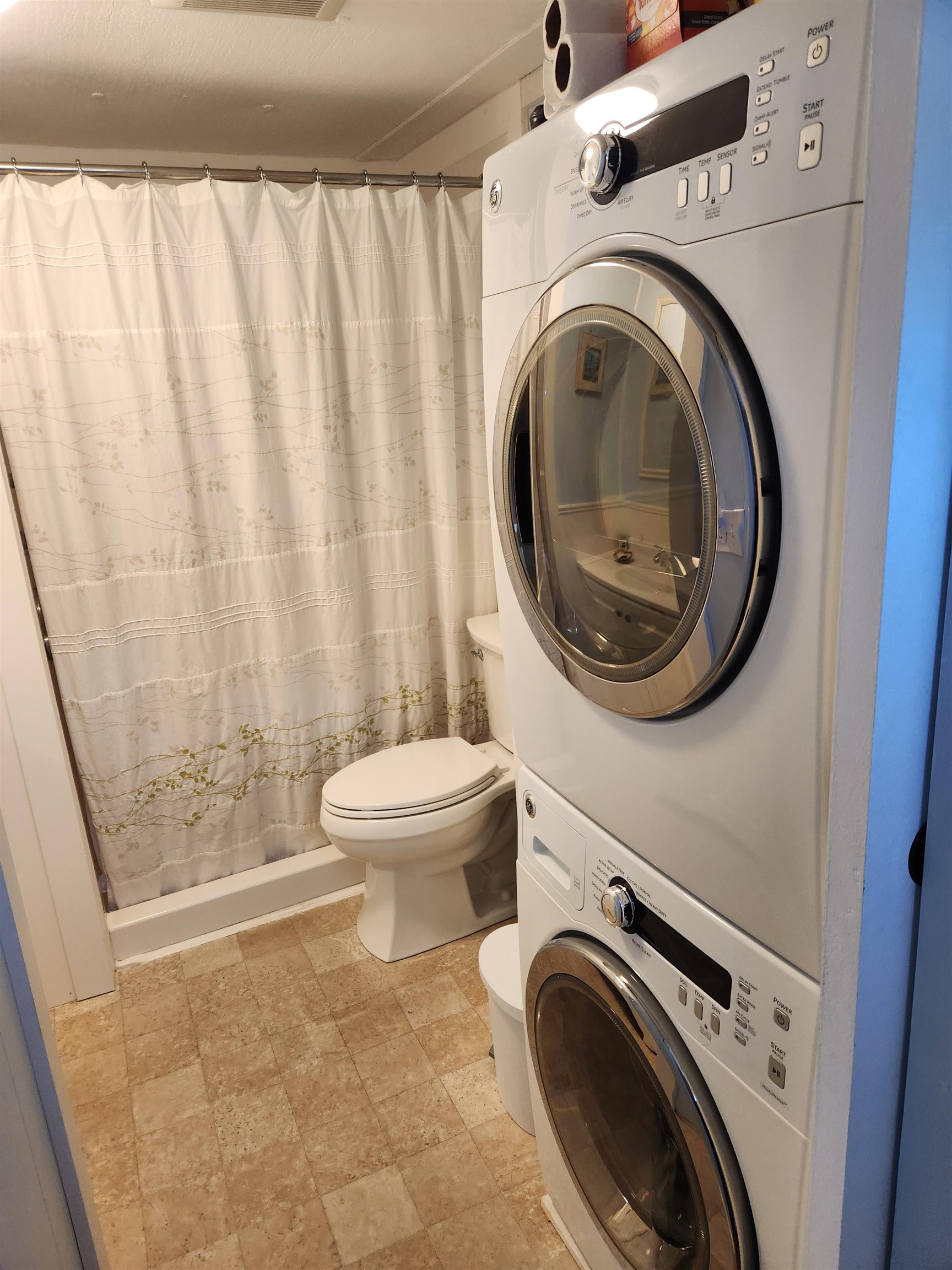 3 Kings Row Epsom, NH 03234 - Photo 15 of 22