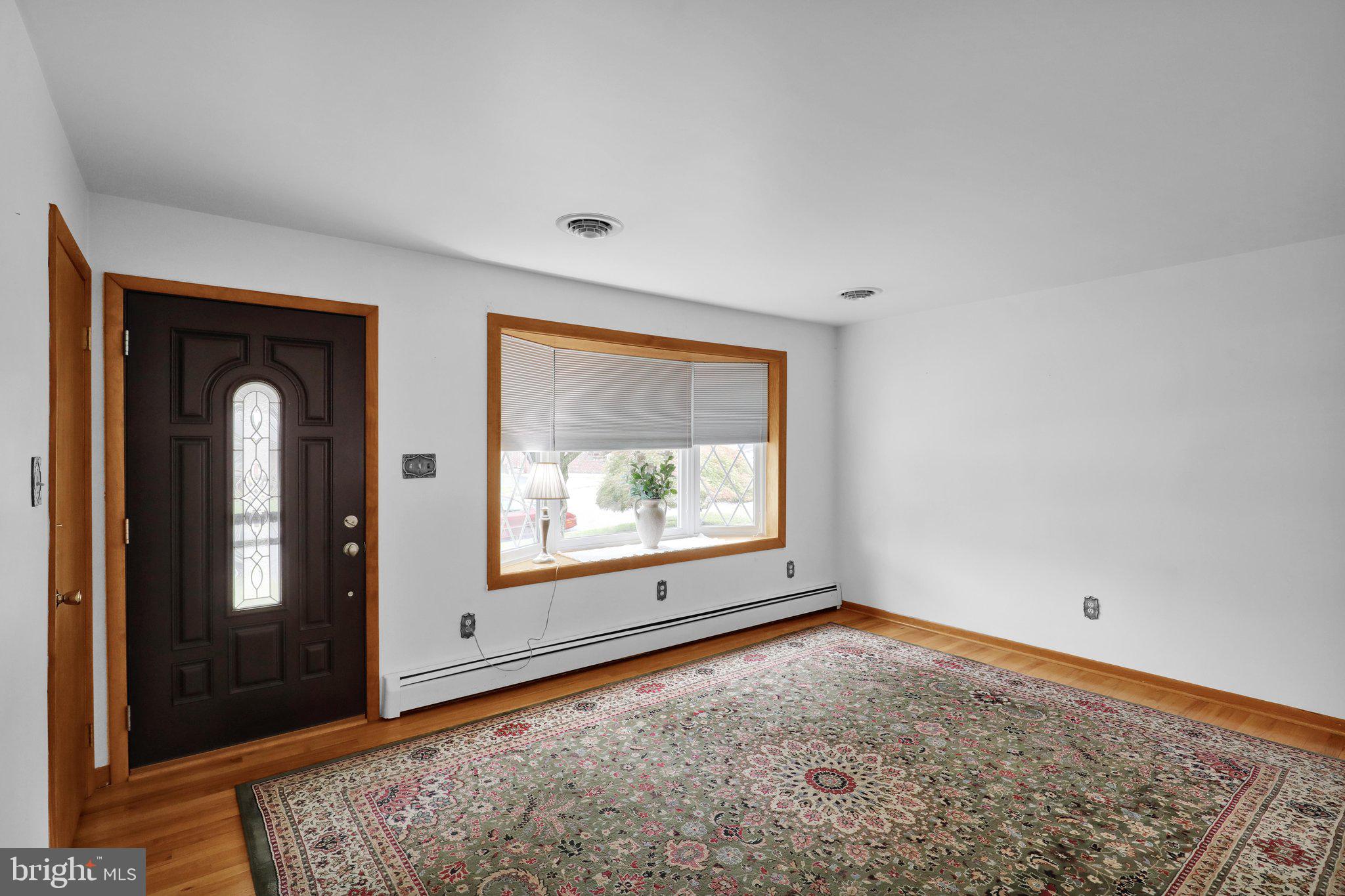 411 Mc Arthur Avenue Reading, PA 19607 - Photo 6 of 30 360_7520