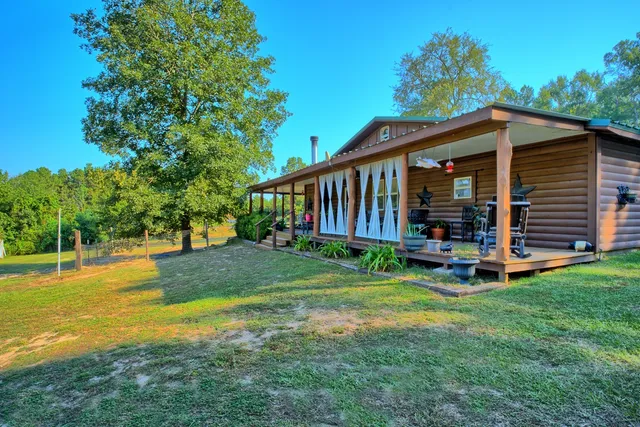 $338,000 | 1230 255 E, Wiergate, TX 75977