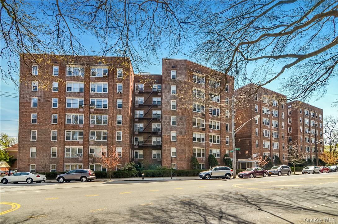 4320 Van Cortlandt Park East, Unit 6B Bronx, NY 10470 - Photo 17 of 19 a building view