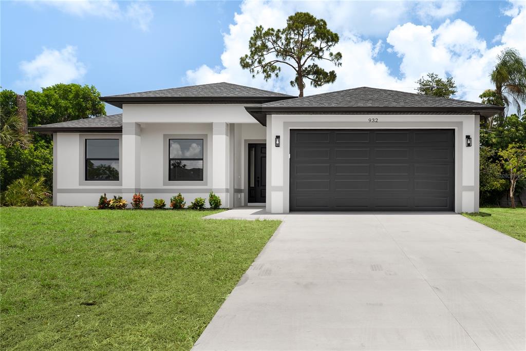 923 Cumberland Road Venice, FL 34293 - Photo 2 of 18