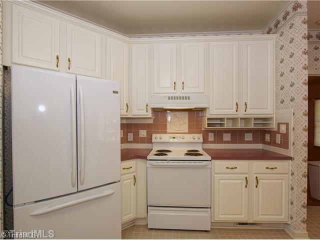 1437 Talbot Road Pleasant Garden, NC 27313 - Photo 5 of 16 Kitchen.