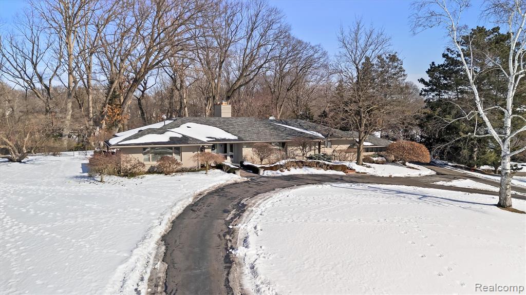 664 Rudgate Road Bloomfield Hills, MI 48304 - Photo 4 of 44 Gallery Image 4