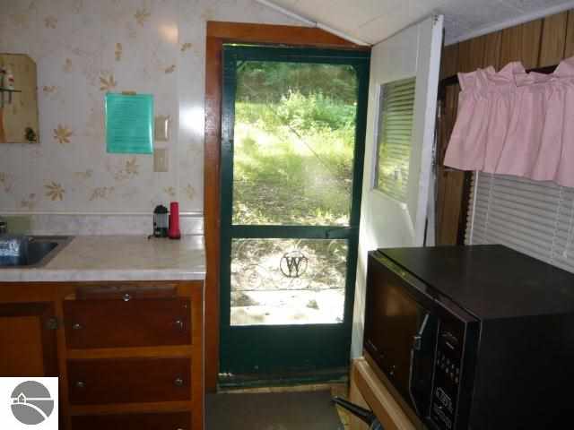 6821 Rushton Road Ellsworth, MI 49729 - Photo 15 of 41 1748748-14.JPG