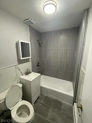 $2,000 | 234 Niles Street, Unit 3, Elizabeth, NJ 07202